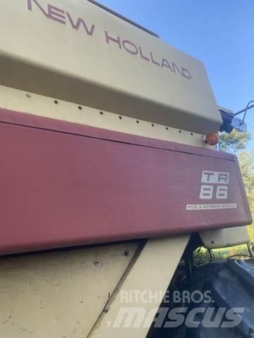 New Holland TR86 Maszyny budowlane - Inne
