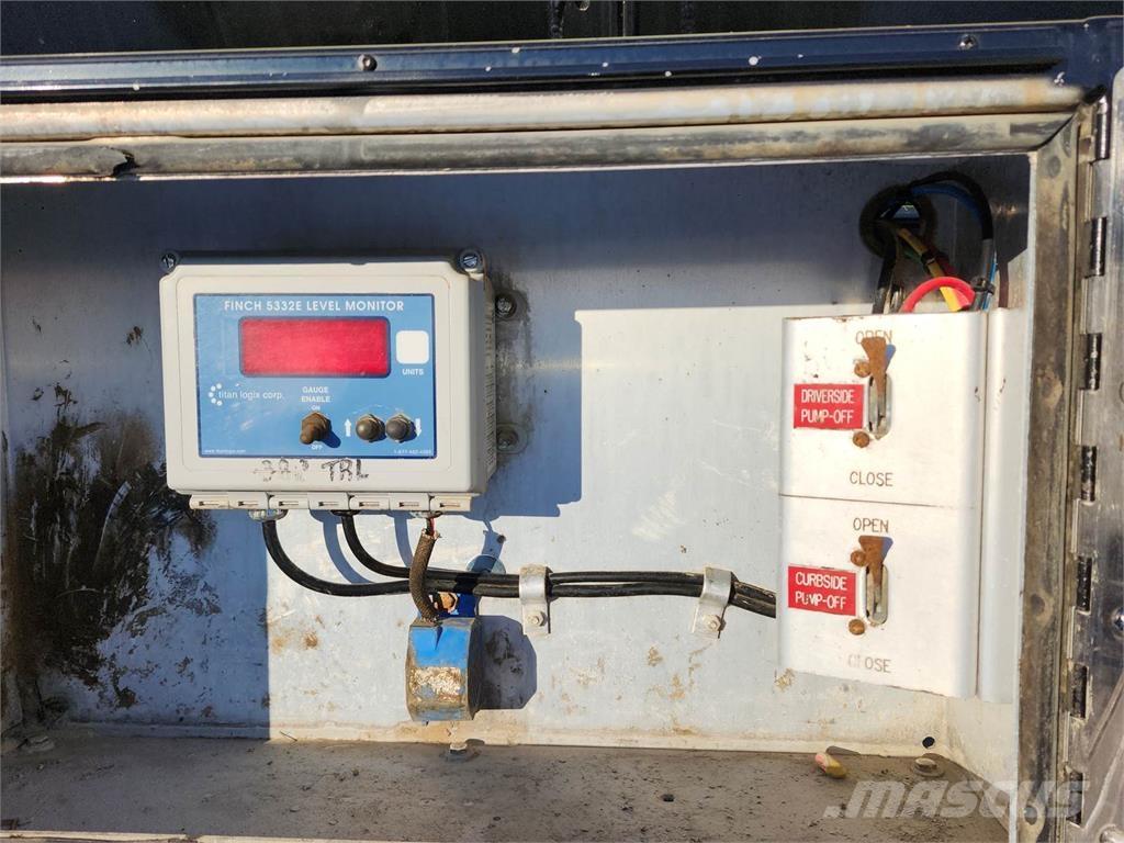 Advance  Przyczepy cysterny