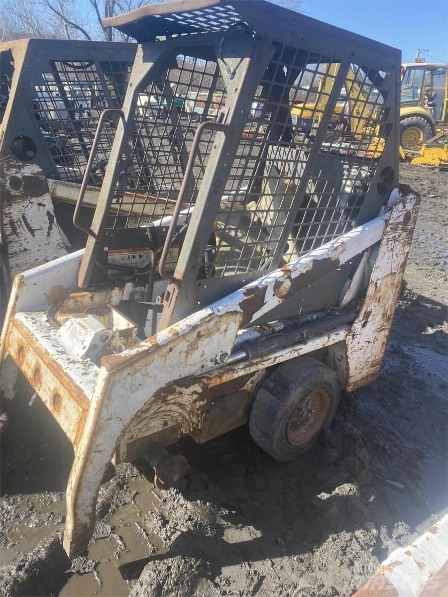Bobcat 453 Ładowarki burtowe