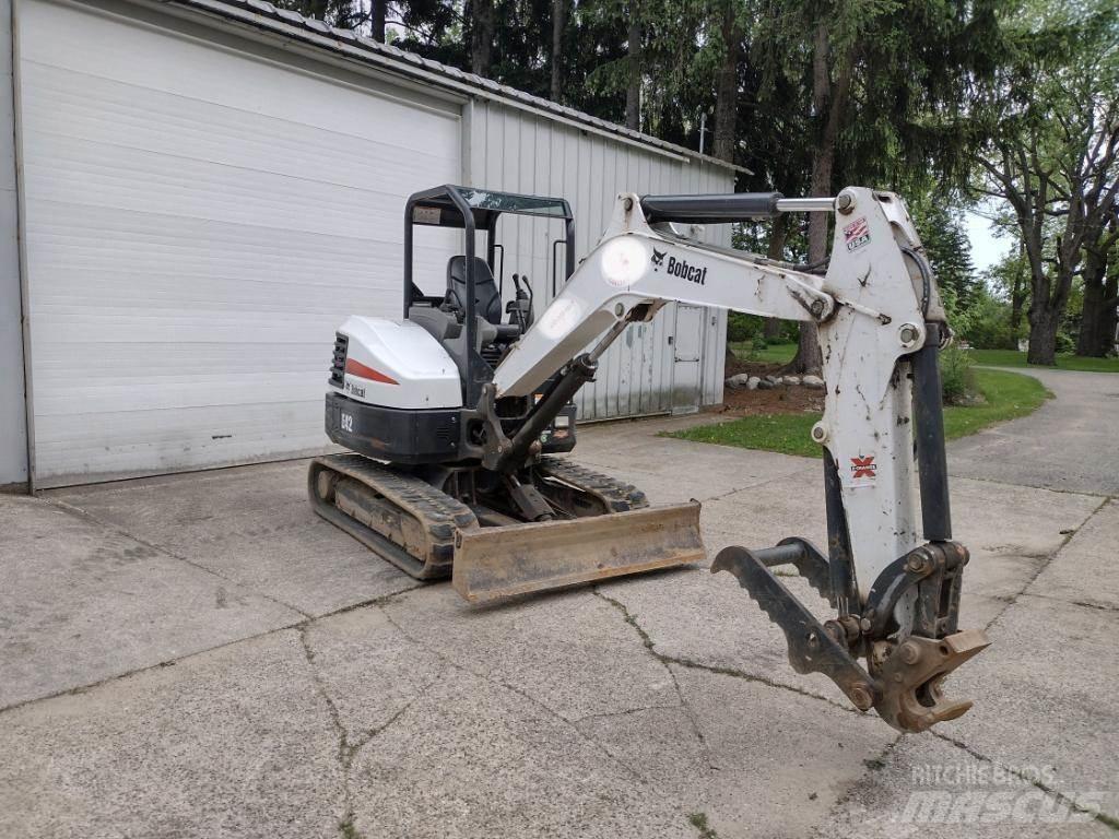 Bobcat E42 Minikoparki