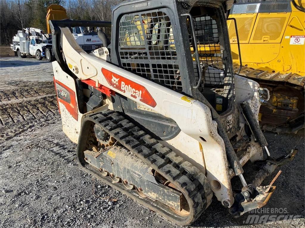 Bobcat T64 Ładowarki burtowe