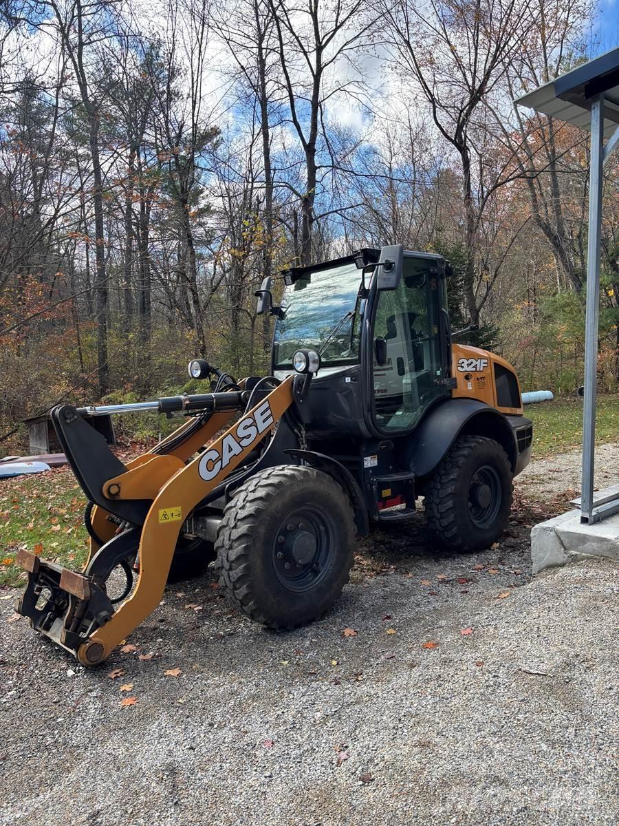 CASE 321F Ładowarki kołowe