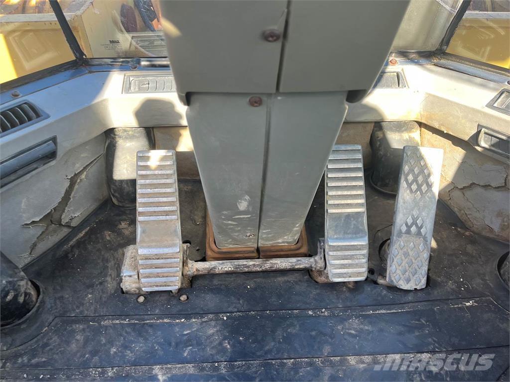 CASE 821C Ładowarki kołowe