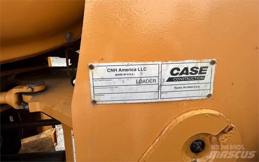 CASE 821F Ładowarki kołowe