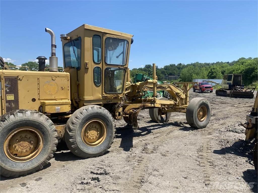 CAT 120G Równiarki