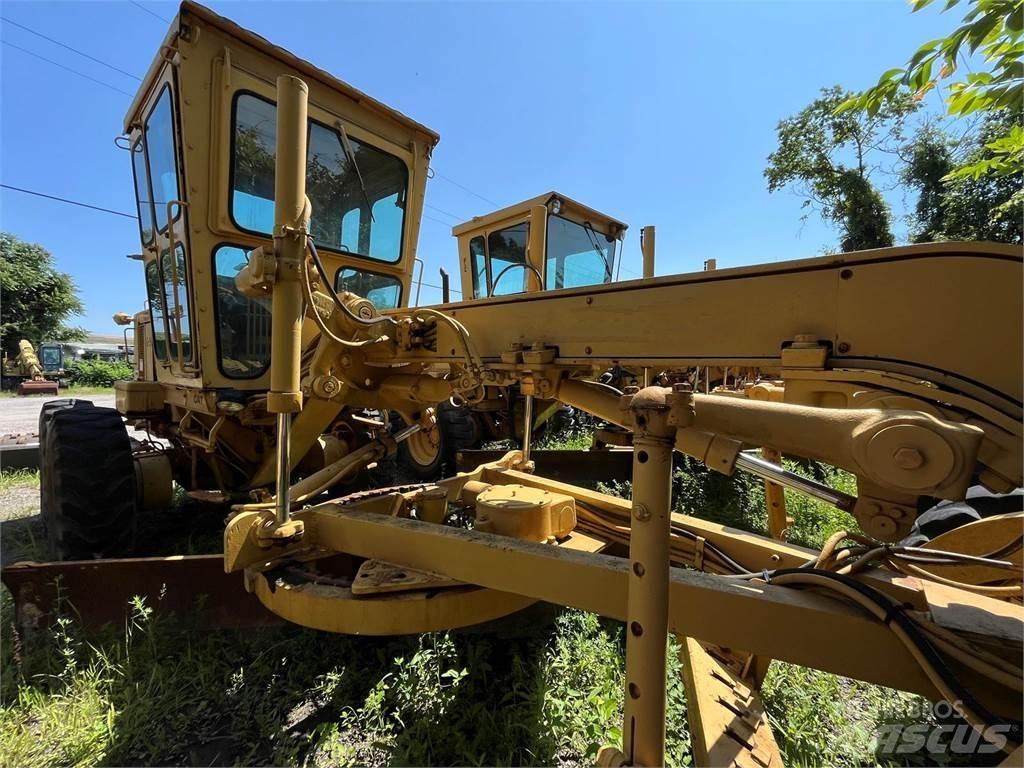 CAT 120G Równiarki