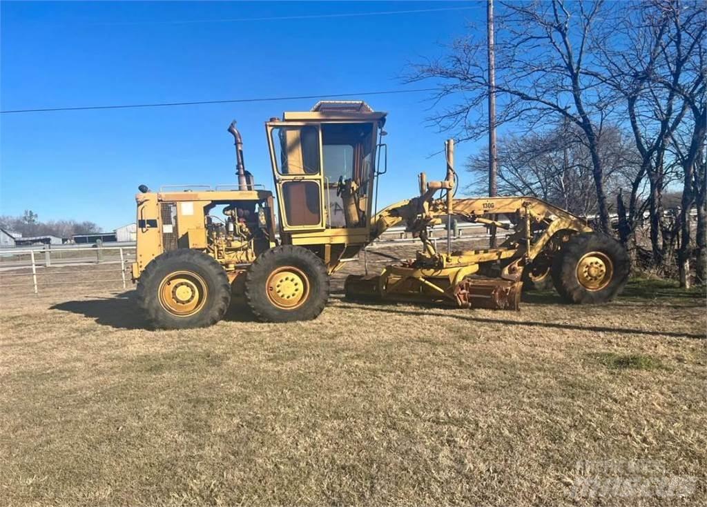 CAT 130G Równiarki