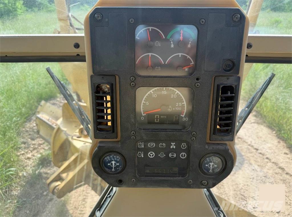 CAT 140H Równiarki