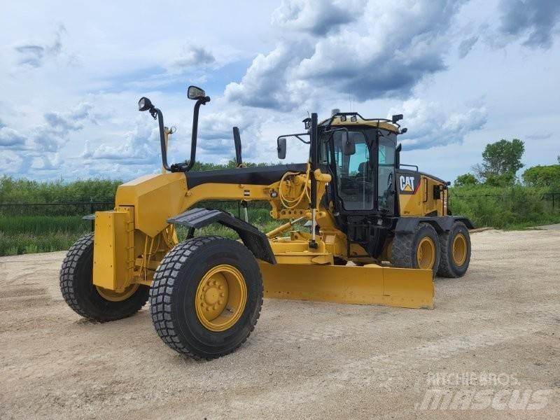CAT 140M Równiarki