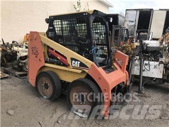 CAT 226B Ładowarki burtowe