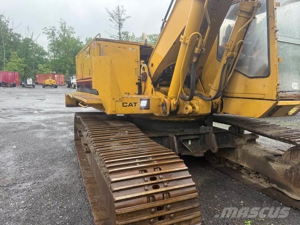 CAT 235B Koparki gąsienicowe