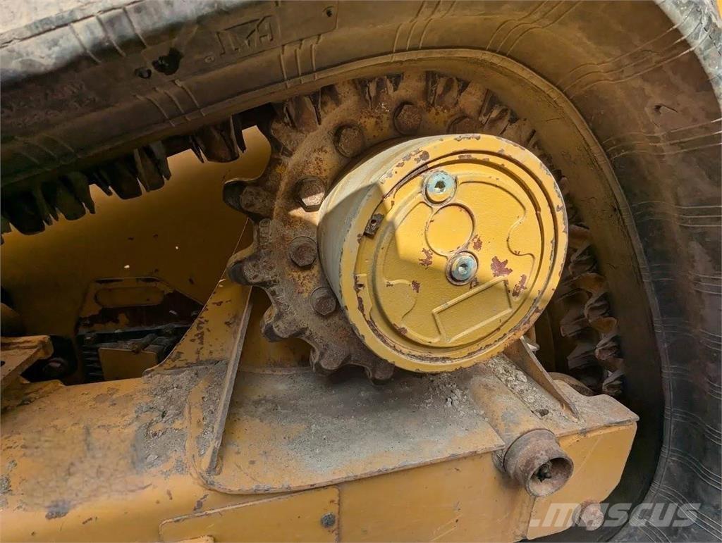 CAT 239D3 Ładowarki burtowe