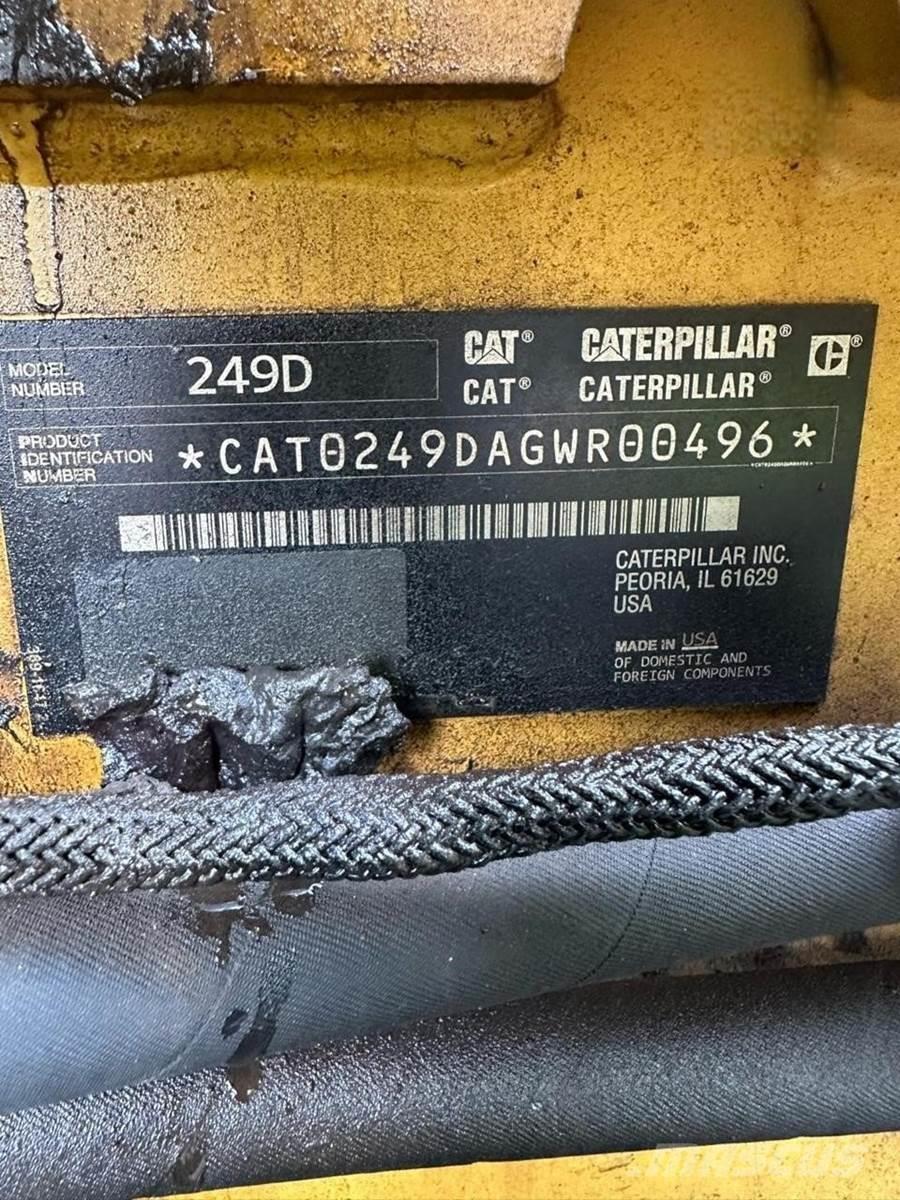 CAT 249D Ładowarki burtowe