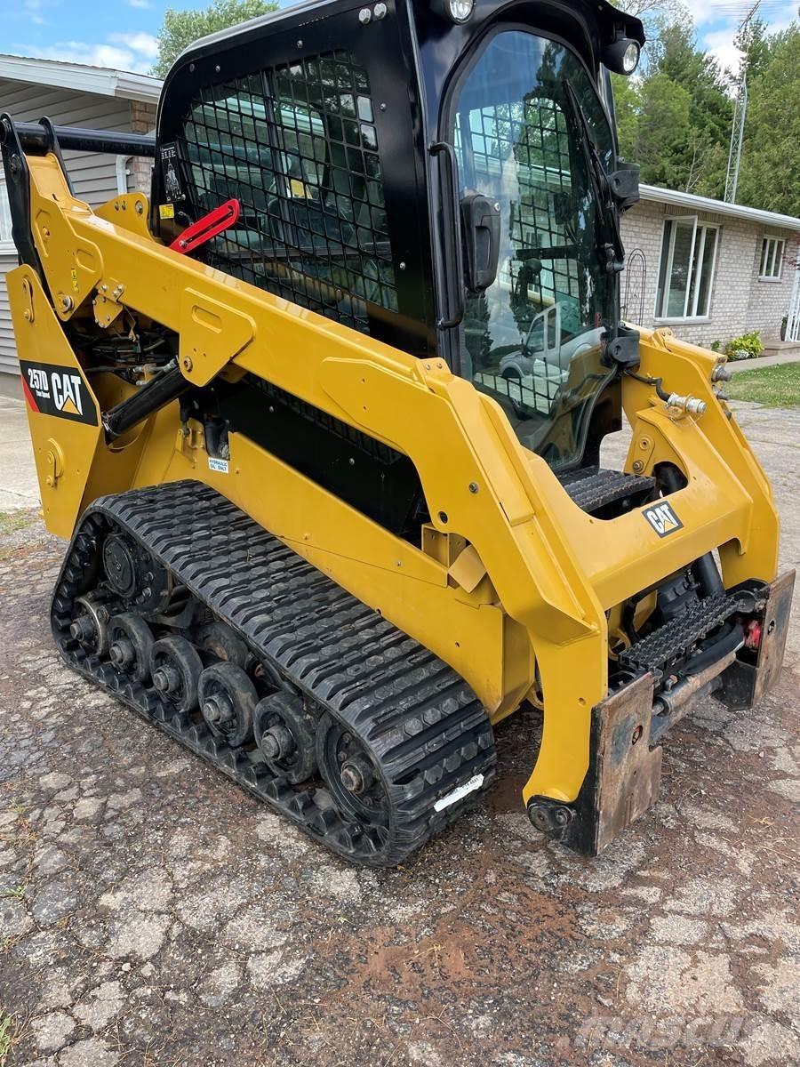 CAT 257D Ładowarki burtowe