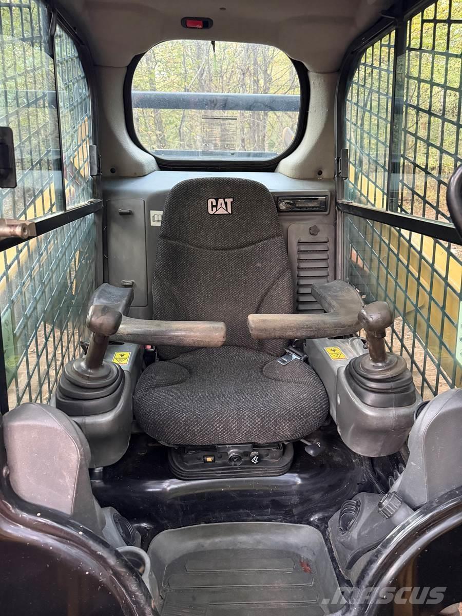 CAT 259D Ładowarki burtowe