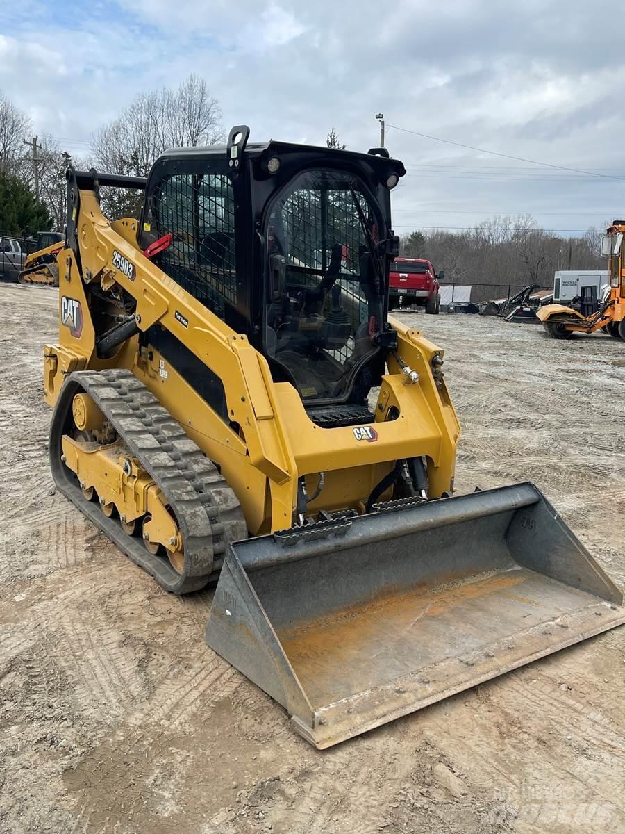 CAT 259D3 Ładowarki burtowe