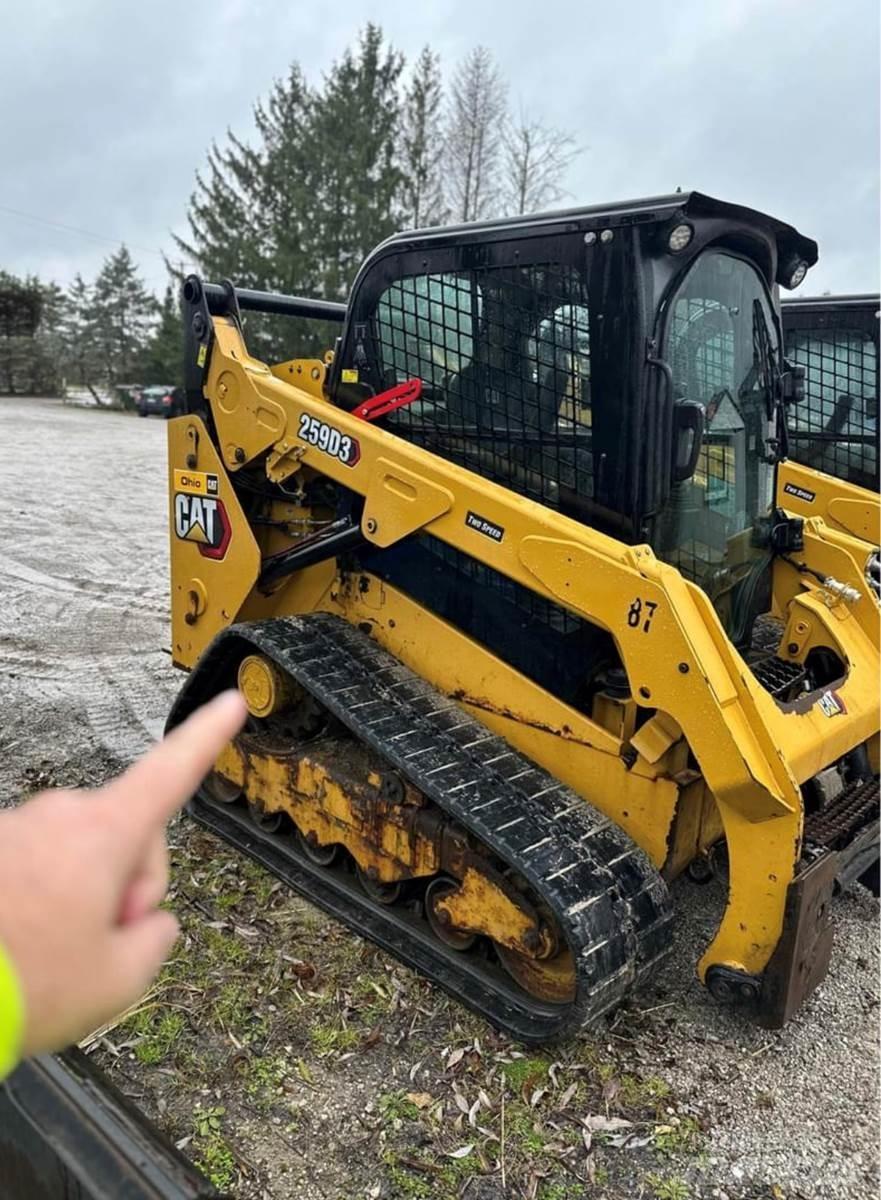 CAT 259D3 Ładowarki burtowe