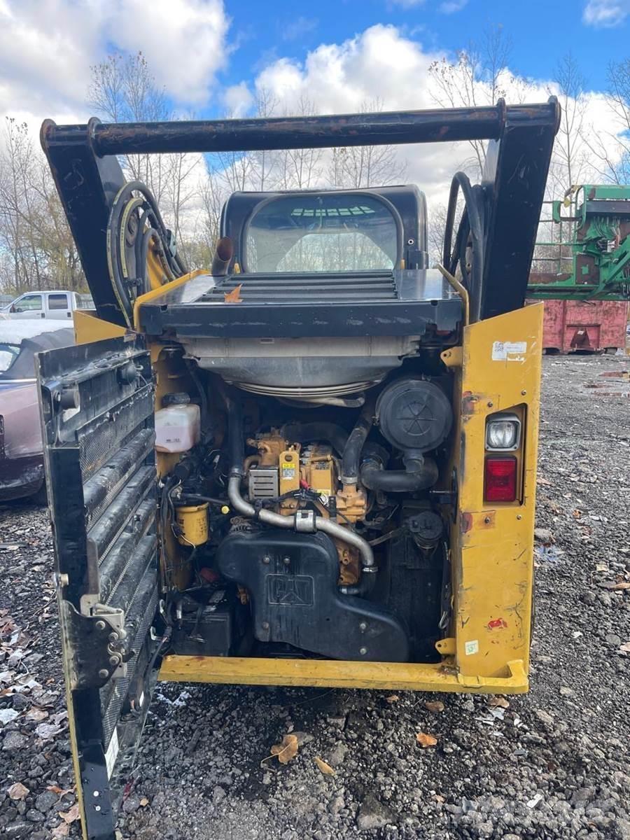 CAT 262D Ładowarki burtowe