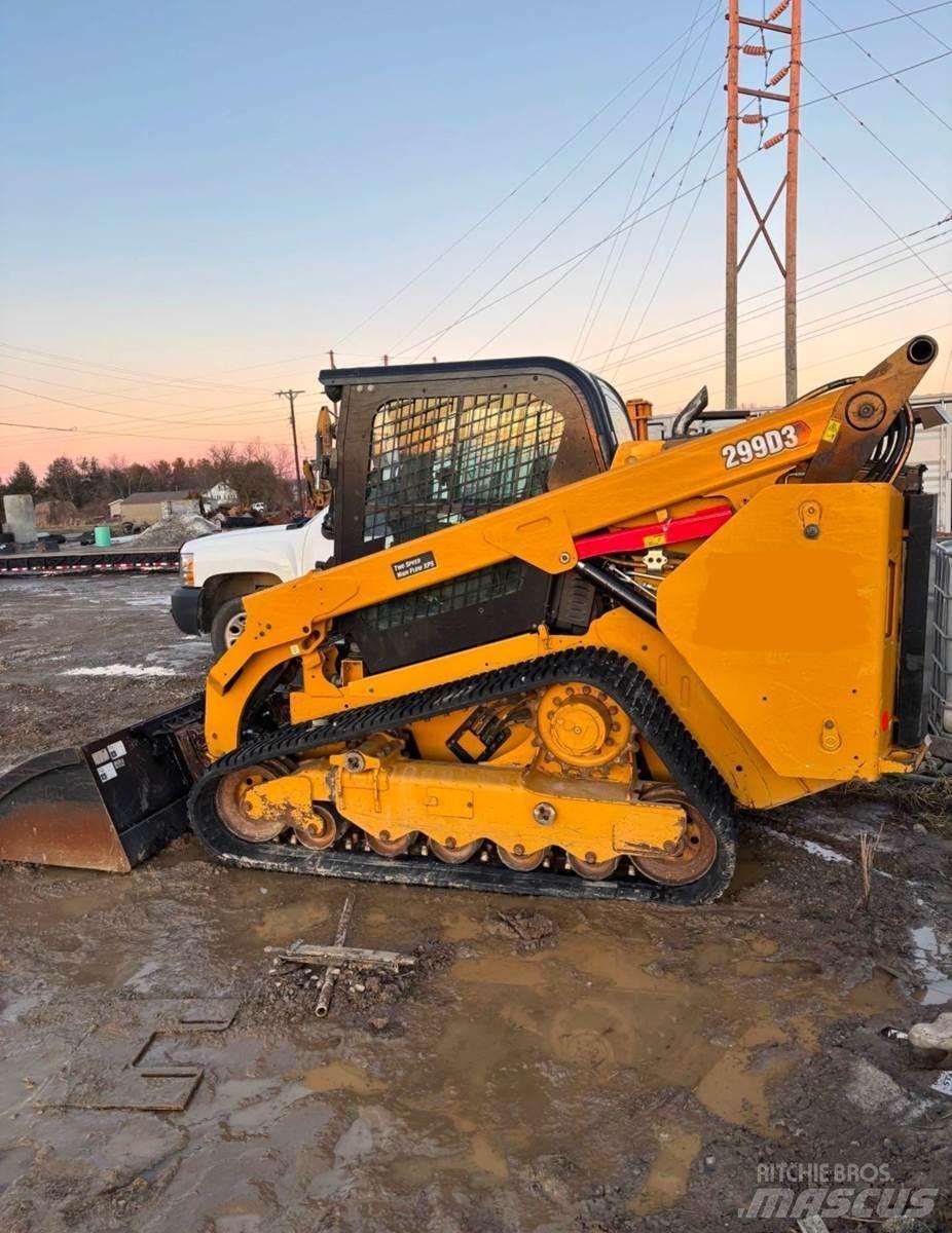 CAT 299D3 Ładowarki burtowe