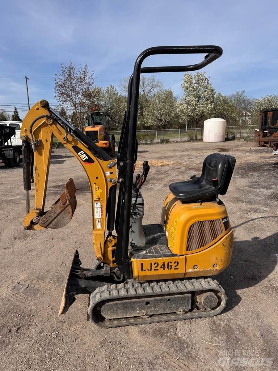 CAT 300.9D Minikoparki