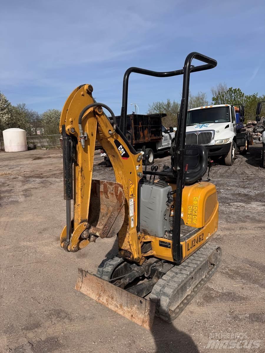CAT 300.9D Minikoparki
