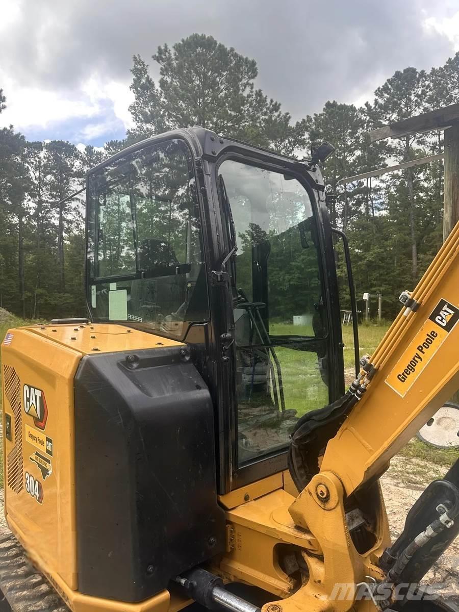 CAT 304 Minikoparki