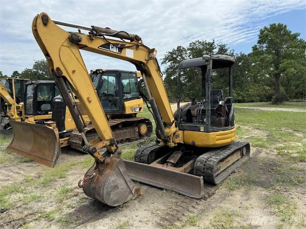 CAT 304CR Minikoparki