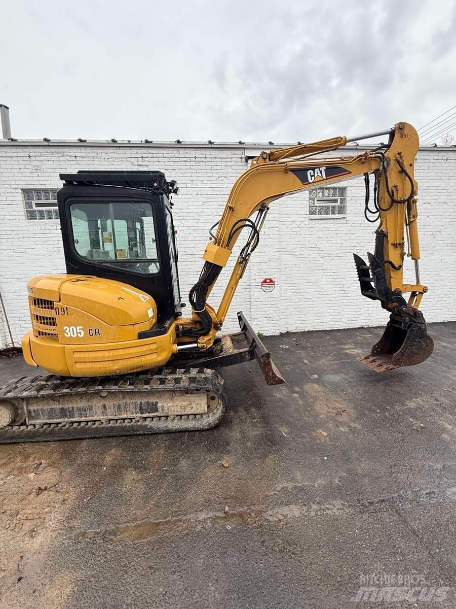 CAT 305CR Minikoparki