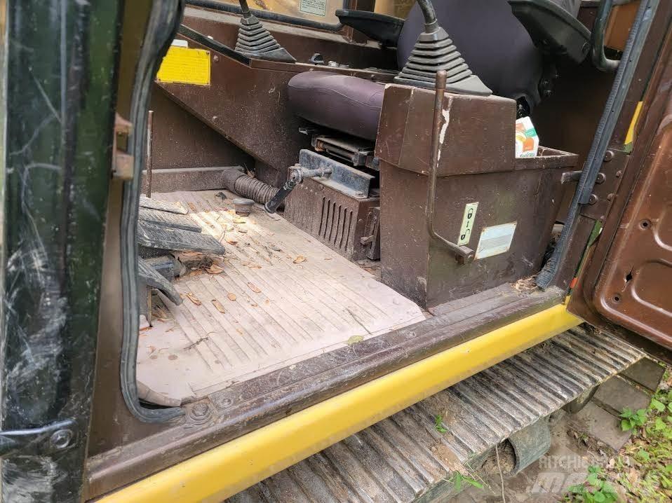 CAT 307 Koparki gąsienicowe