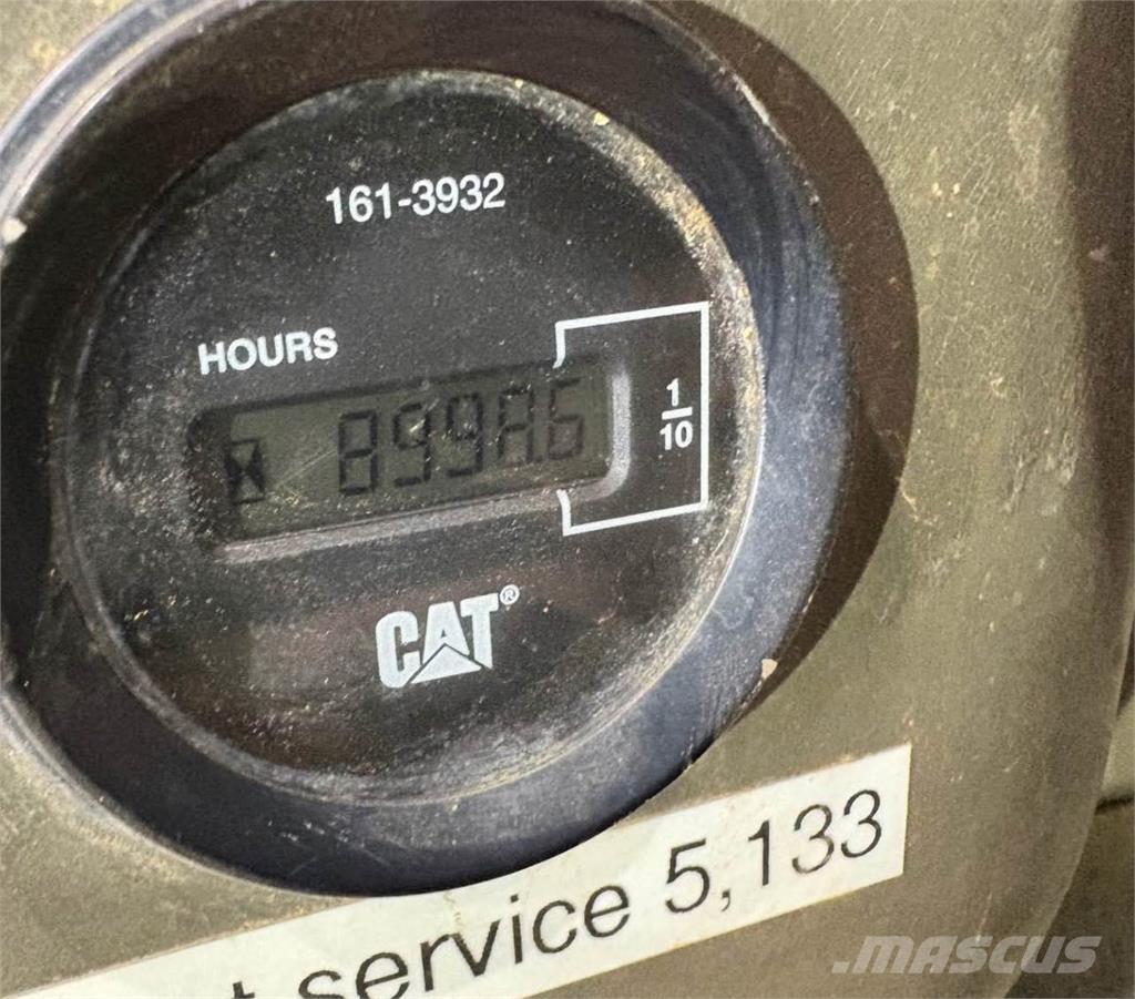 CAT 320DL Koparki gąsienicowe