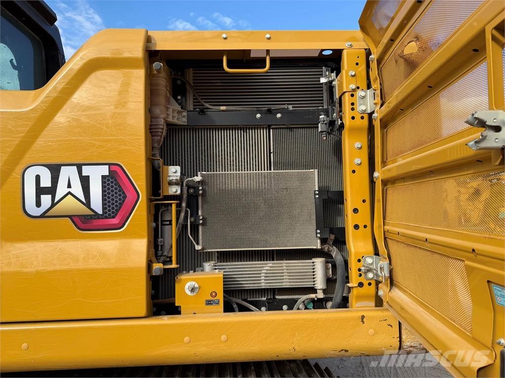 CAT 323 Koparki gąsienicowe