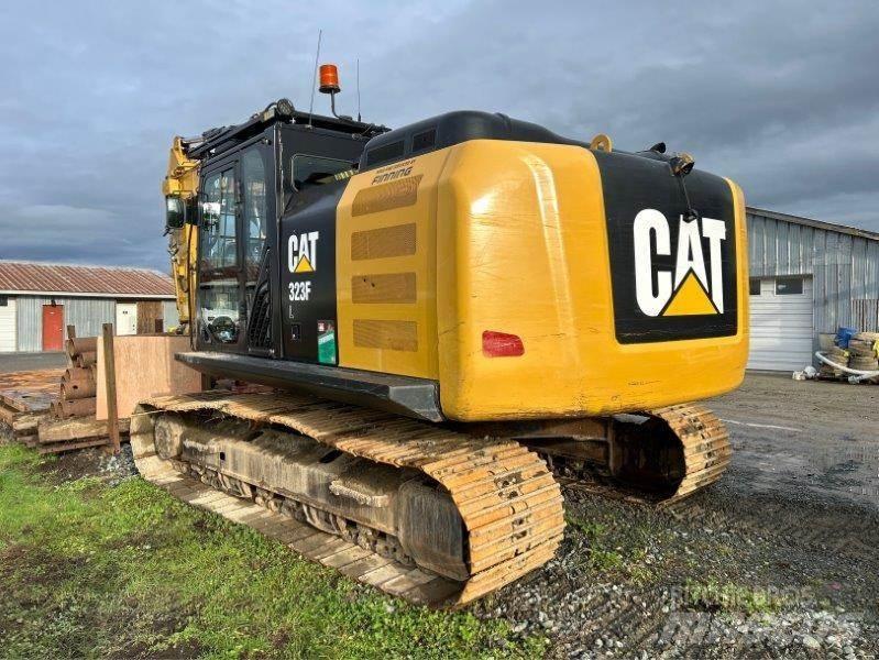 CAT 323FL Koparki gąsienicowe