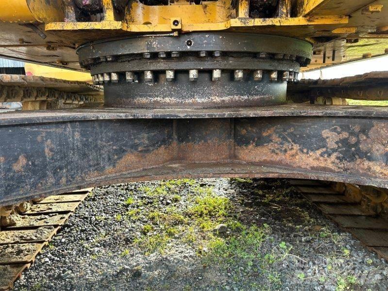 CAT 323FL Koparki gąsienicowe