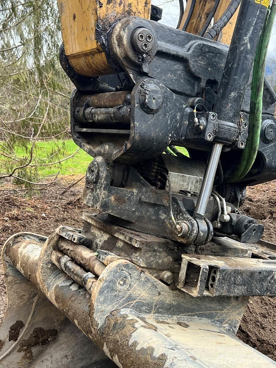 CAT 325 Koparki gąsienicowe