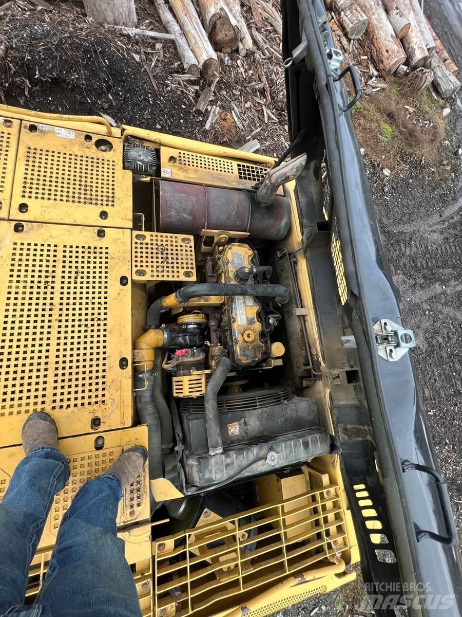 CAT 325C Ładowarki typu "knuckleboom"