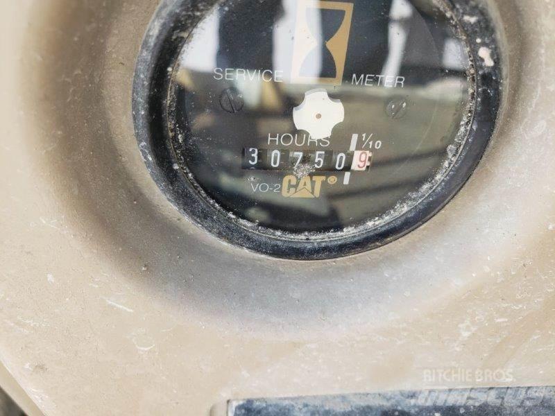 CAT 325L Koparki gąsienicowe