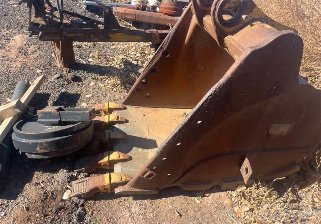 CAT 325L Koparki gąsienicowe