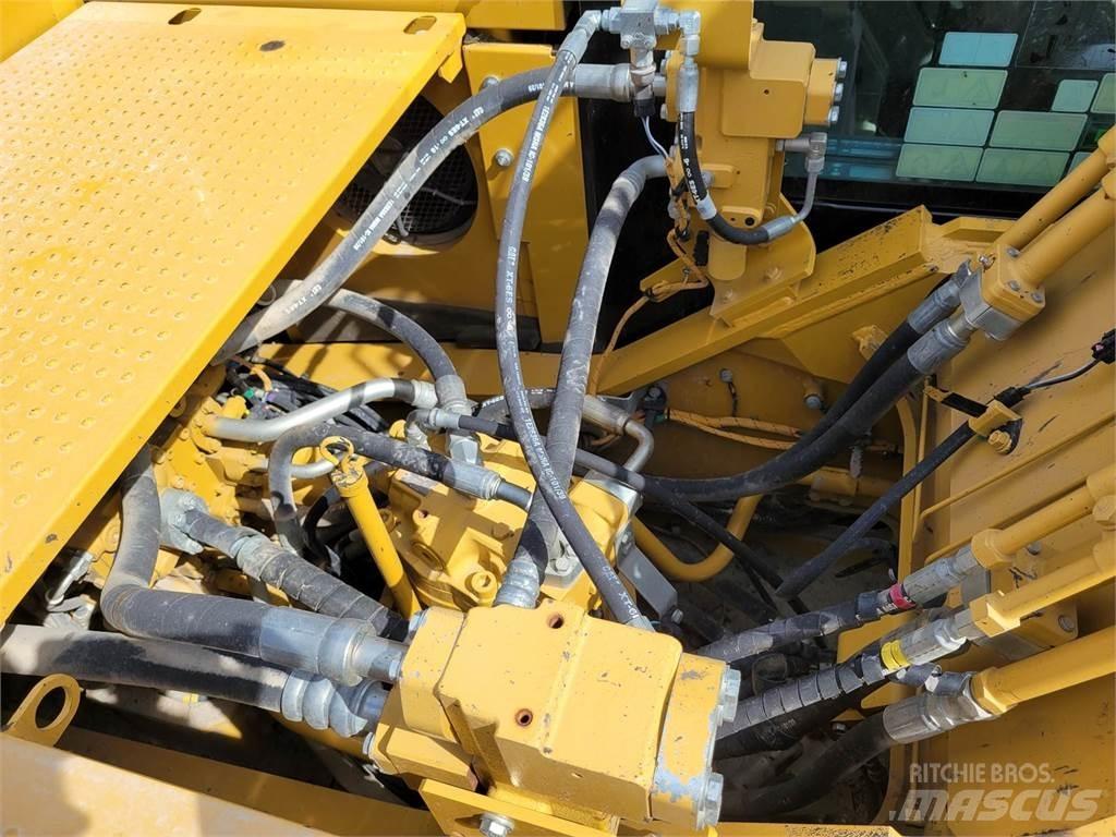 CAT 326F Koparki gąsienicowe