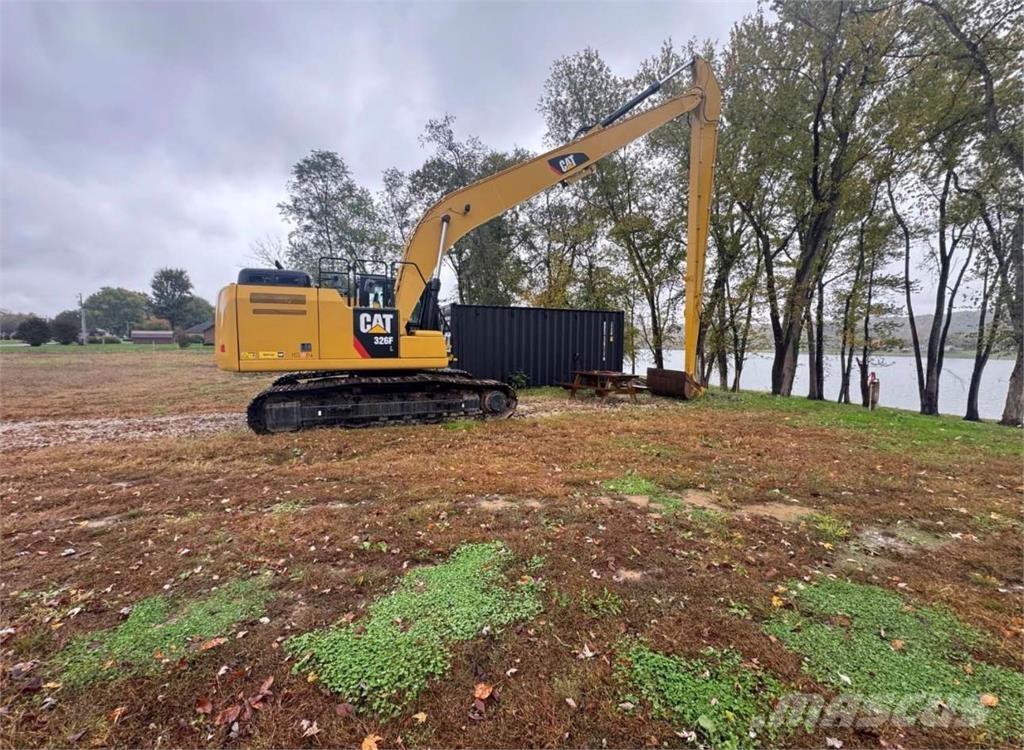 CAT 326F Koparki z długim ramieniem