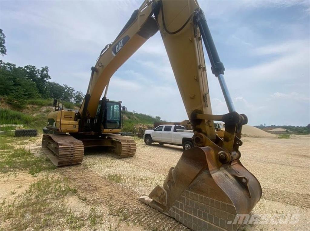 CAT 330DL Koparki gąsienicowe