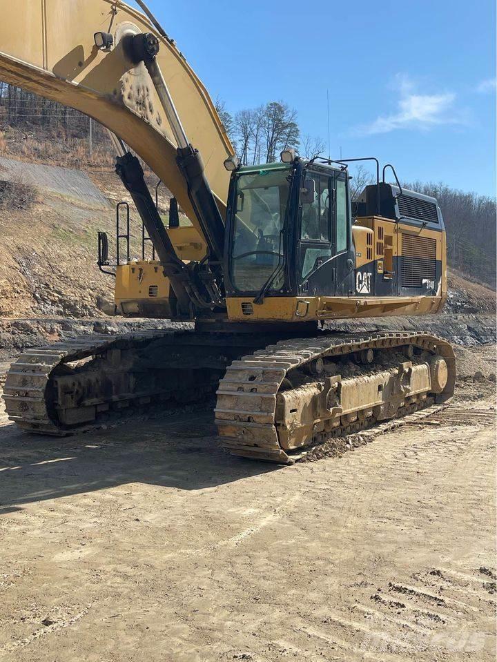 CAT 374DL Koparki gąsienicowe