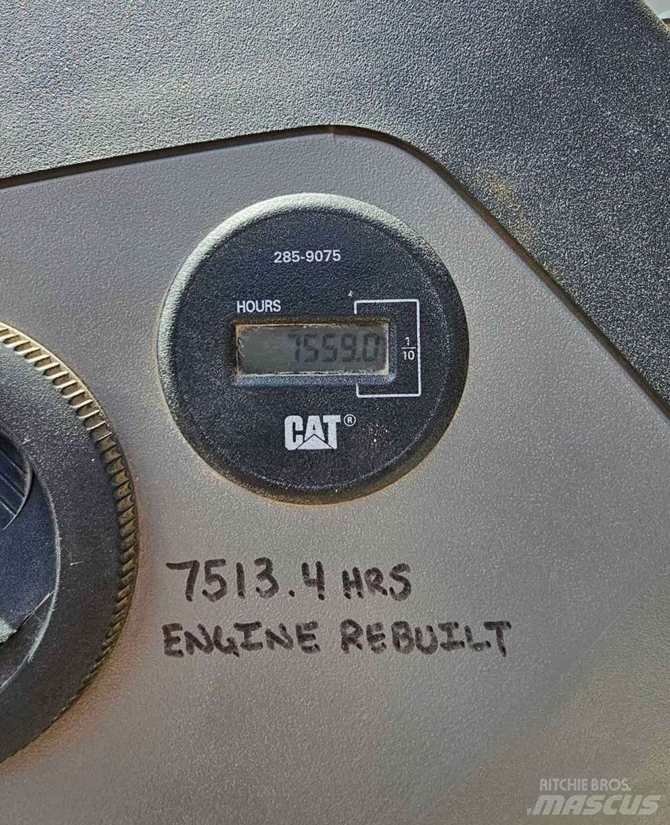 CAT 420E Koparko-ładowarki