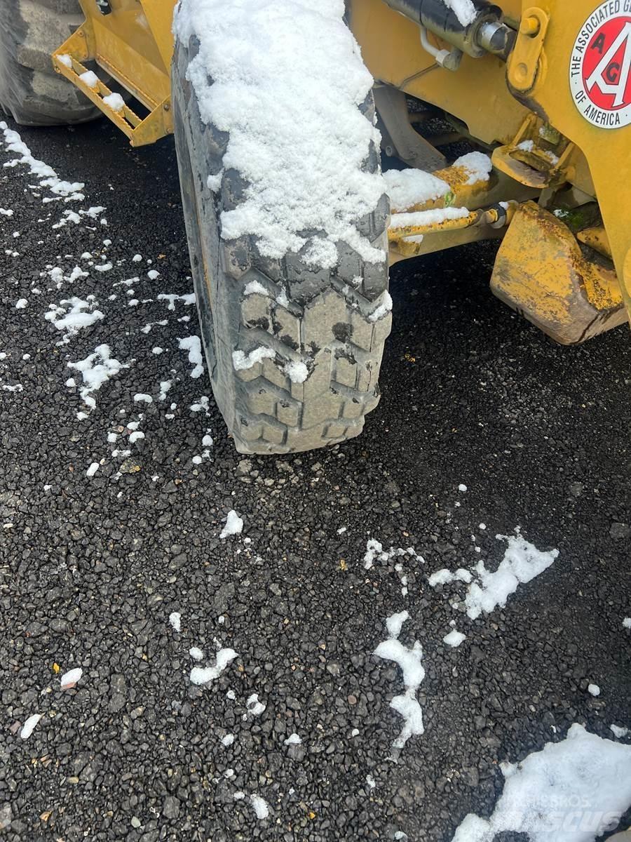 CAT 420E Koparko-ładowarki