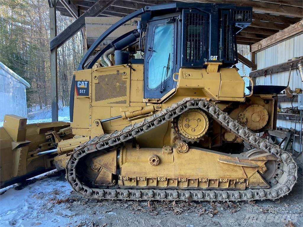 CAT 517 Skidery