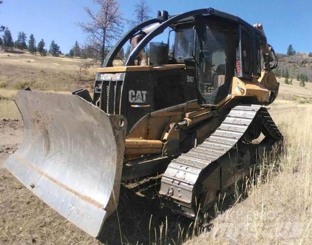 CAT 517 Skidery