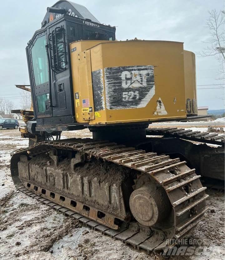 CAT 521 Harwestery gąsienicowe