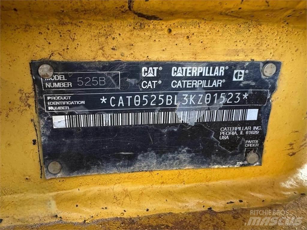 CAT 525B Skidery