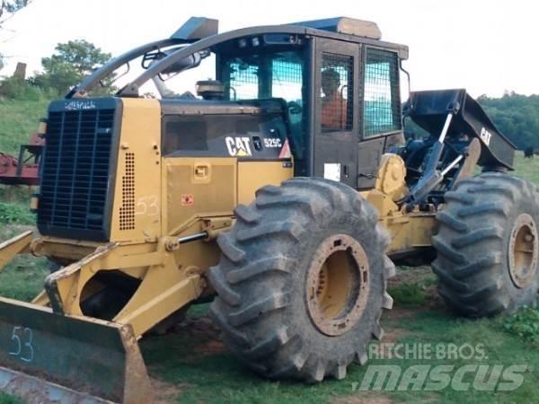 CAT 525C Skidery