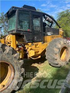 CAT 525C Skidery