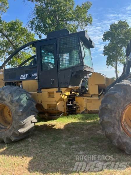 CAT 525C Skidery